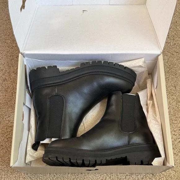 Marc Fisher Chelsea Boots - Picture 2 of 4